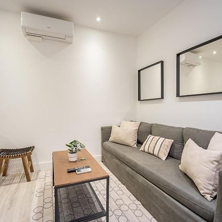 Appartamento Encantador Apartamento En Atocha Madrid Esterno foto