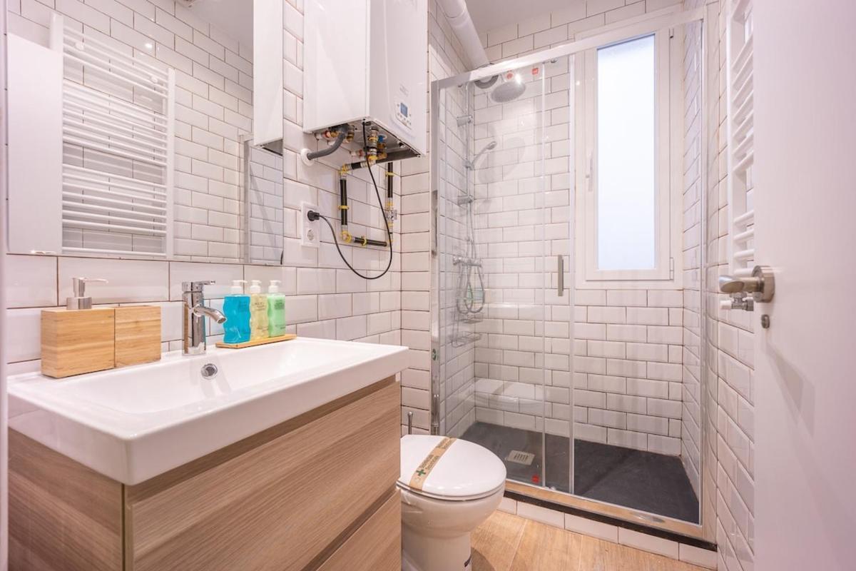 Appartamento Encantador Apartamento En Atocha Madrid Esterno foto
